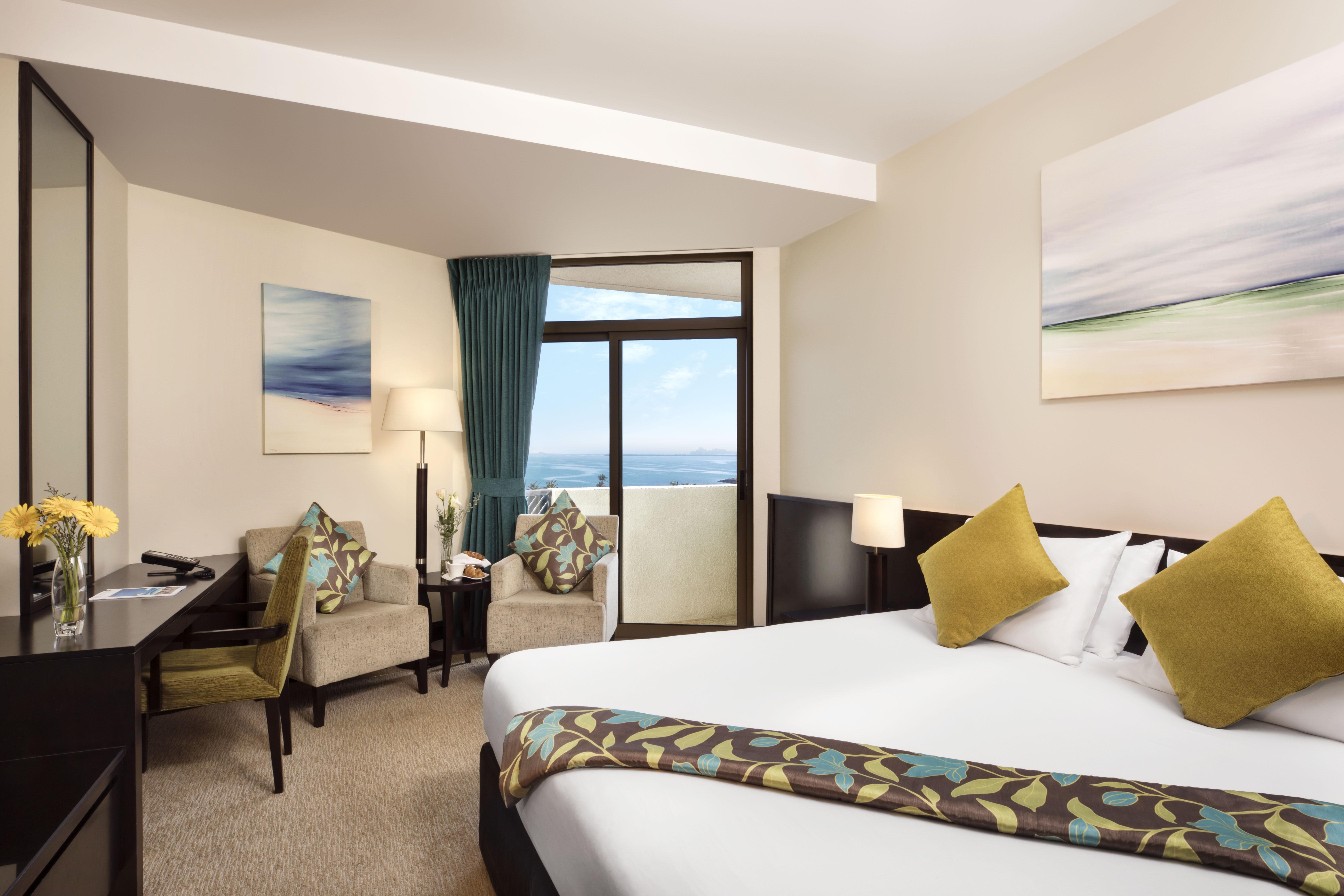 Ja Beach Hotel, Ντουμπάι Εξωτερικό φωτογραφία A room at the Hilton Seychelles