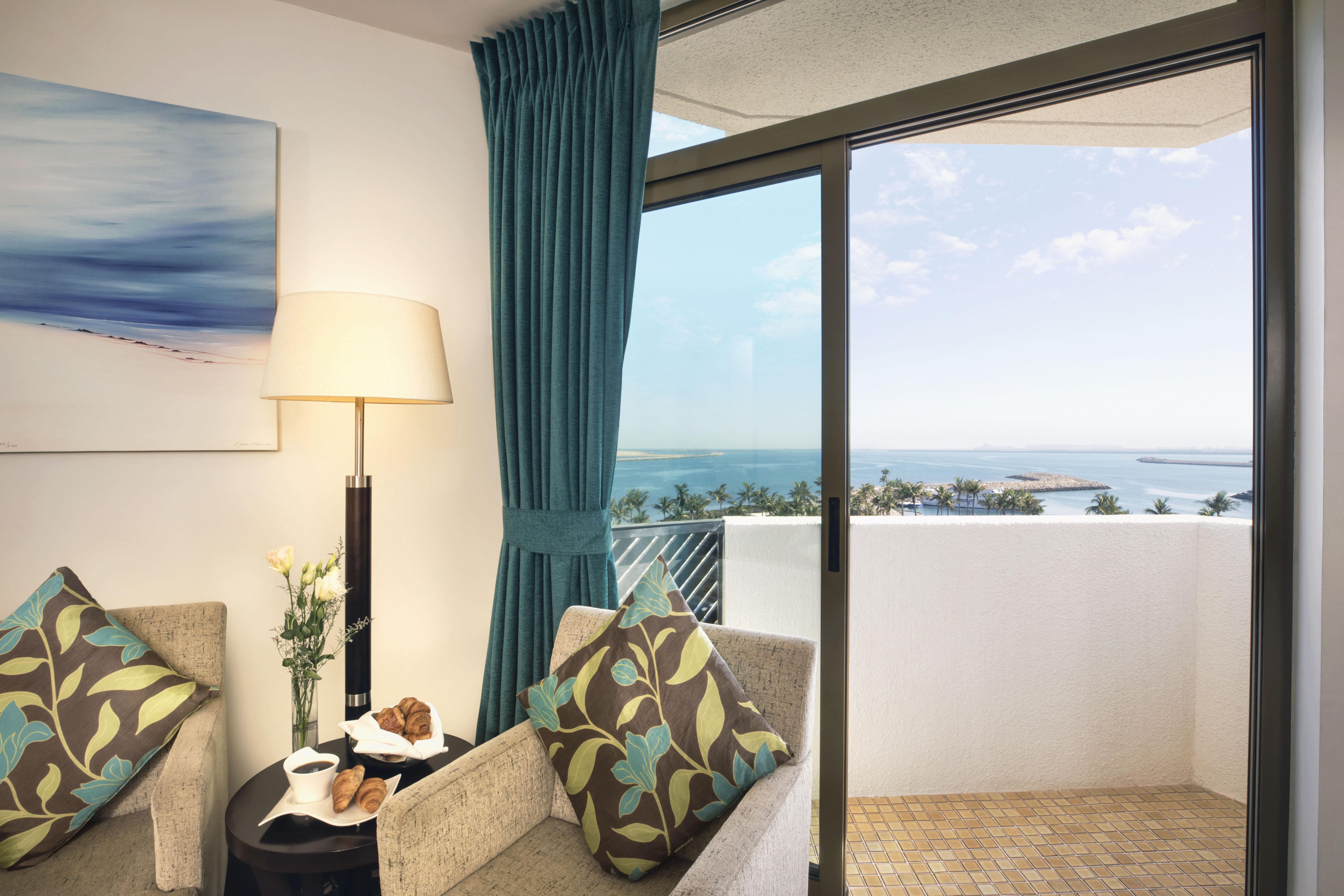 Ja Beach Hotel, Ντουμπάι Εξωτερικό φωτογραφία A room at the hotel
