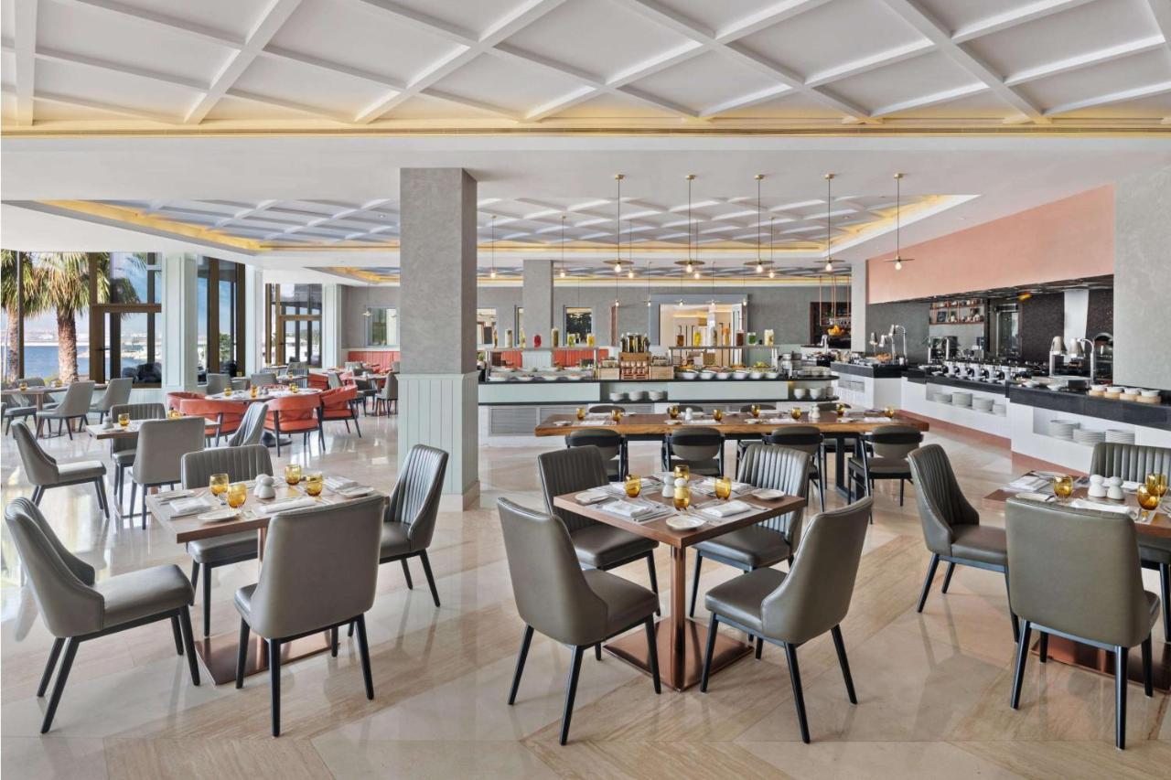 Ja Beach Hotel, Ντουμπάι Εξωτερικό φωτογραφία The restaurant