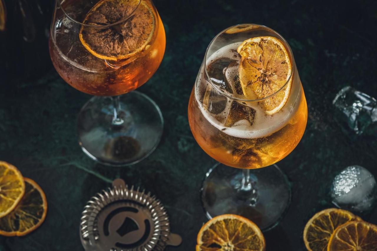 Ja Beach Hotel, Ντουμπάι Εξωτερικό φωτογραφία A cocktail