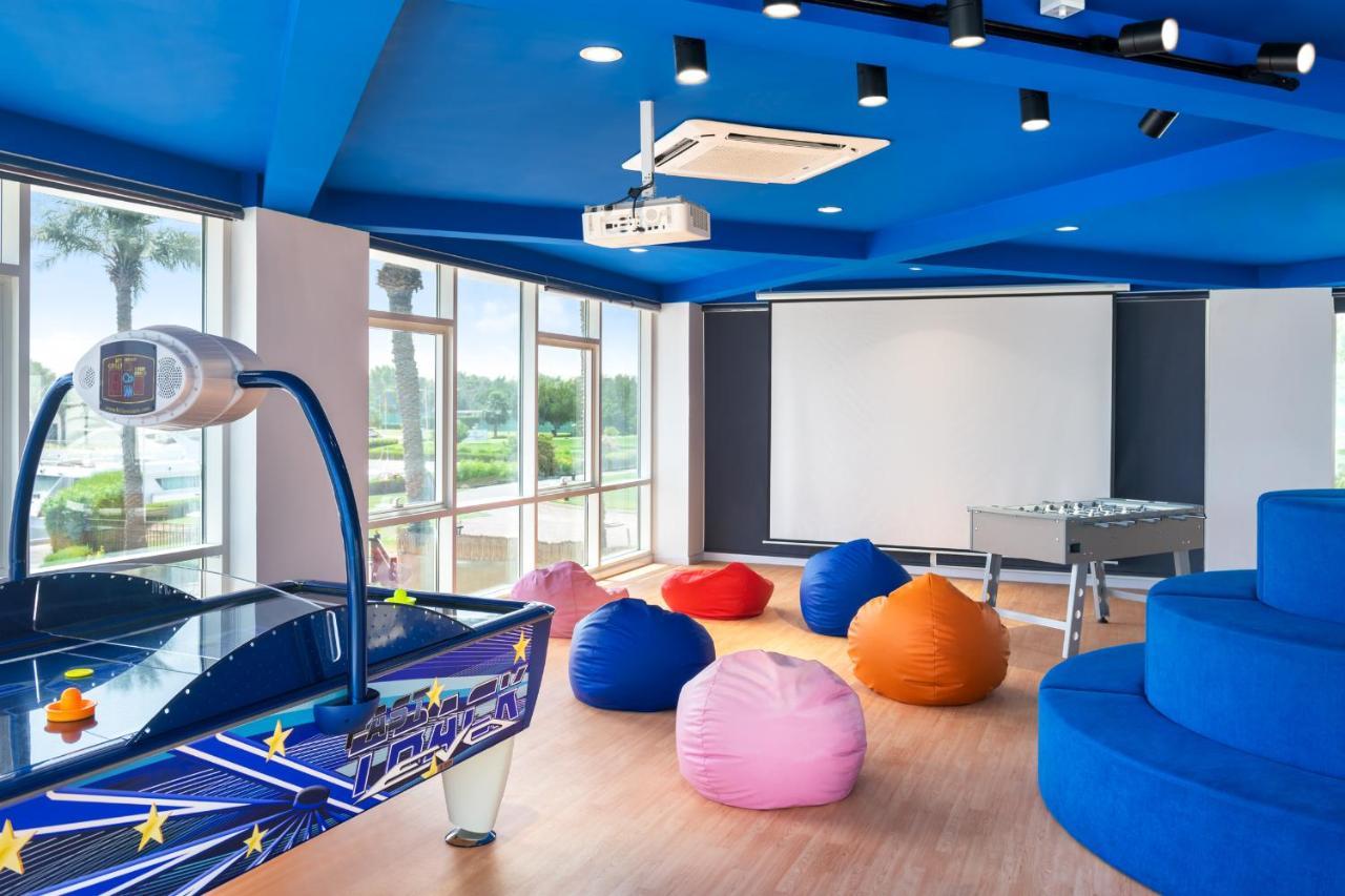Ja Beach Hotel, Ντουμπάι Εξωτερικό φωτογραφία The Media Room