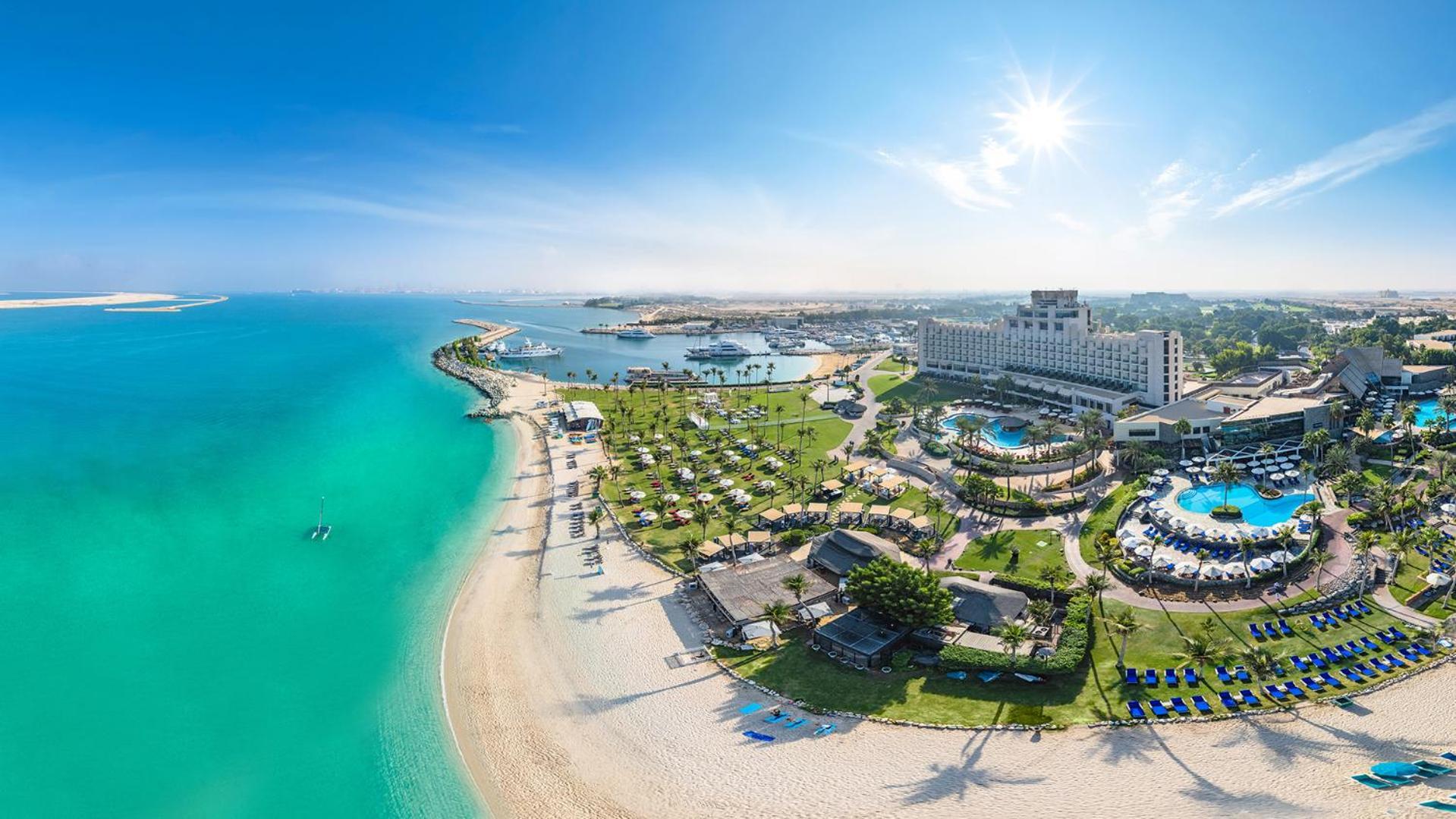 Ja Beach Hotel, Ντουμπάι Εξωτερικό φωτογραφία Aerial view of the resort